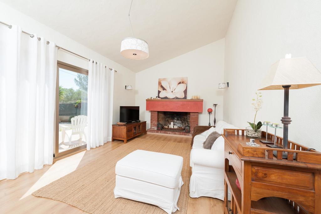 Conchita Sencelles Room photo